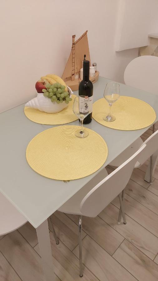 Apartmant Bionda Novi Vinodolski, Cozy And Nice Apartment For 4 People In The City Center Buitenkant foto